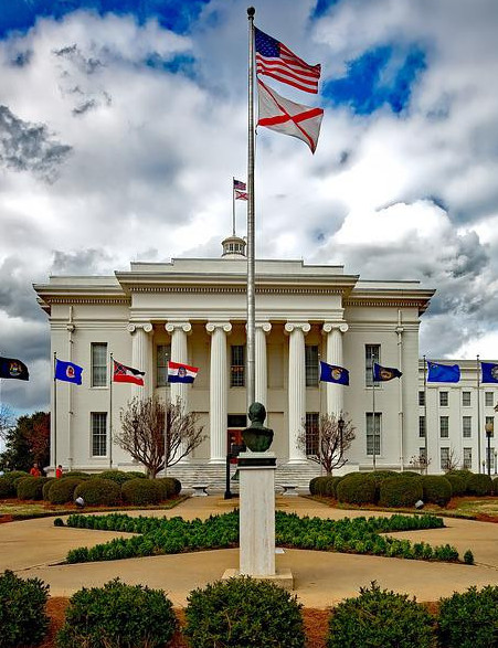Alabama Constitutional Carry Laws: State of Alabama Capitol Building in Montgomery 